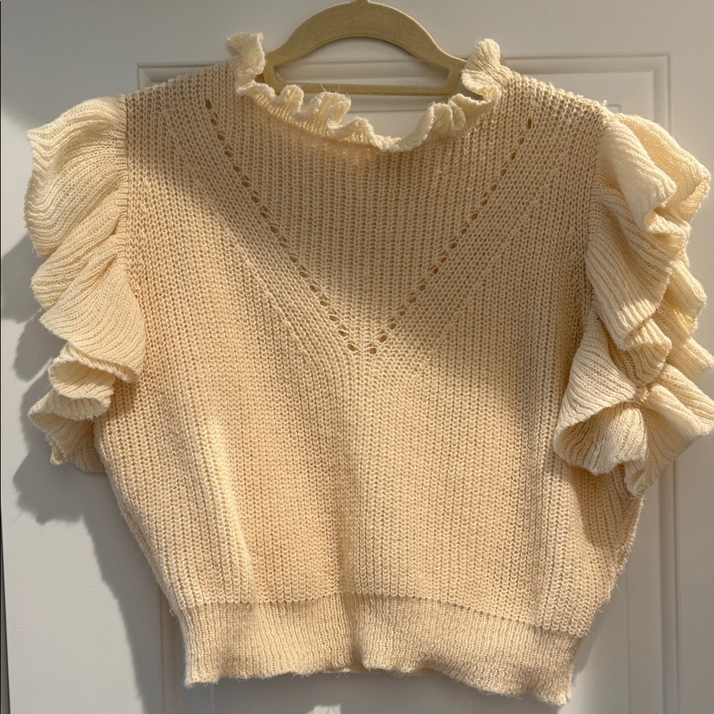 Chic Cream Ruffled Women's Turtleneck Sweater